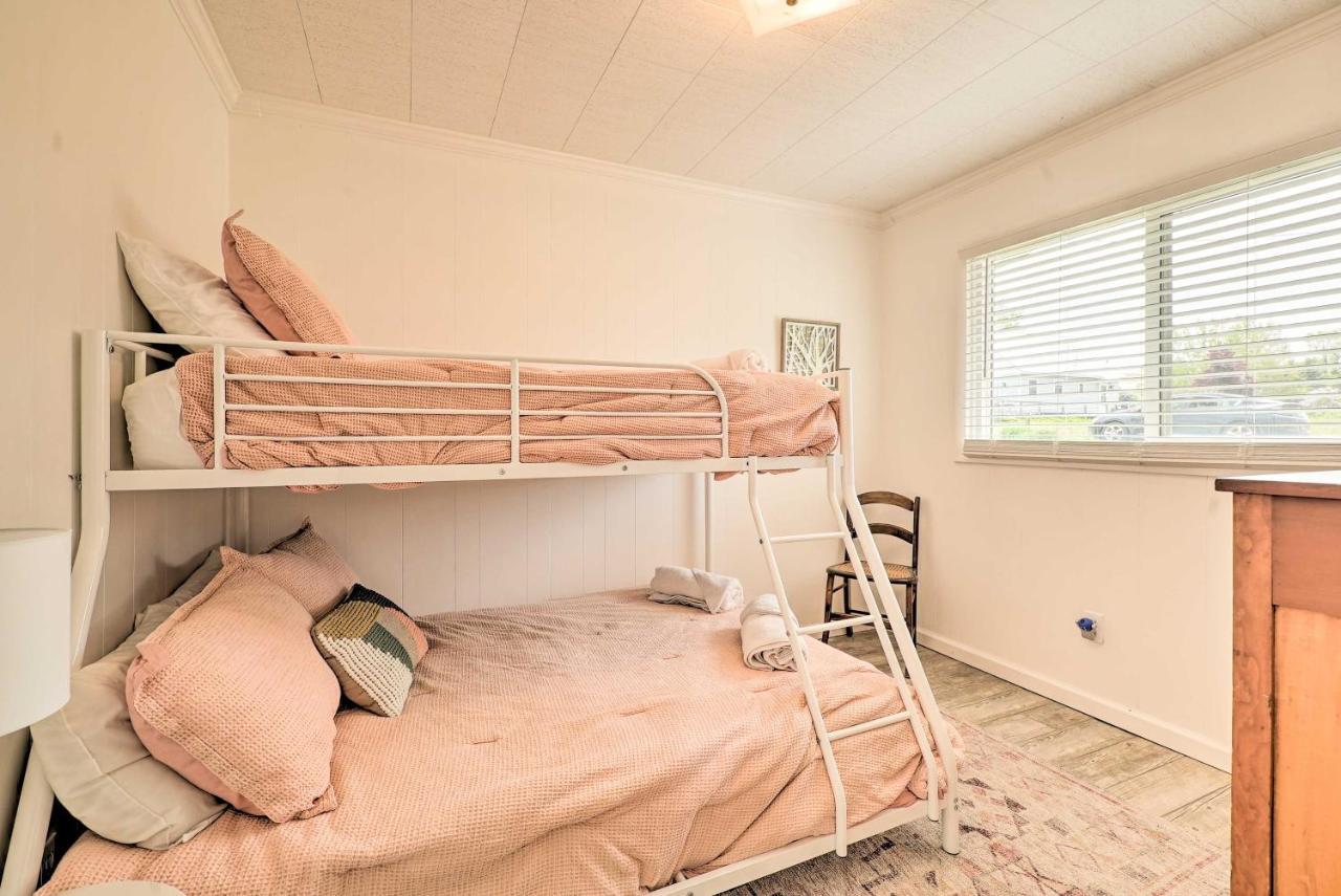 Lakefront Cottage Near Wineries And State Parks! Mears Exteriér fotografie